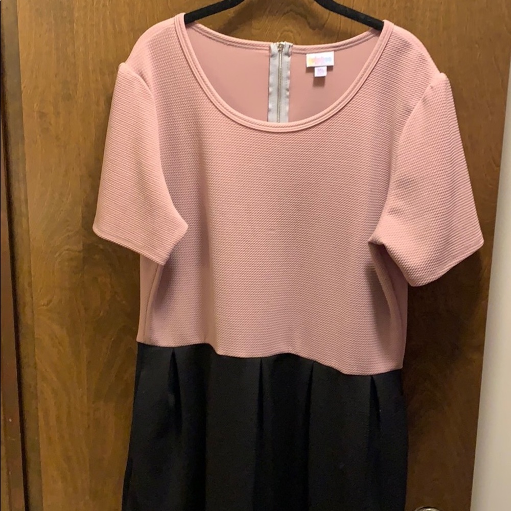 3XL Amelia pale pink and black dress